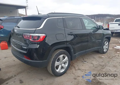 2018 Jeep Compass Latitude 4X4 from USA, damaged, VIN 3C4NJDBB5JT372222